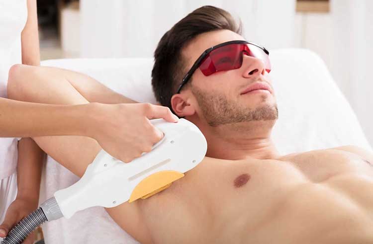 زیر بغل و بیکینی ارتباط لیزر زیر بغل و تحریک غدد لنفاوی