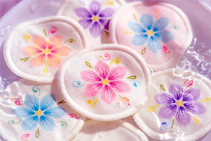 پدهای پاک‌کننده با طرح گل‌ها