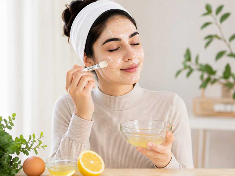 پوست چرب ماسک سفیده تخممرغ و لیمو